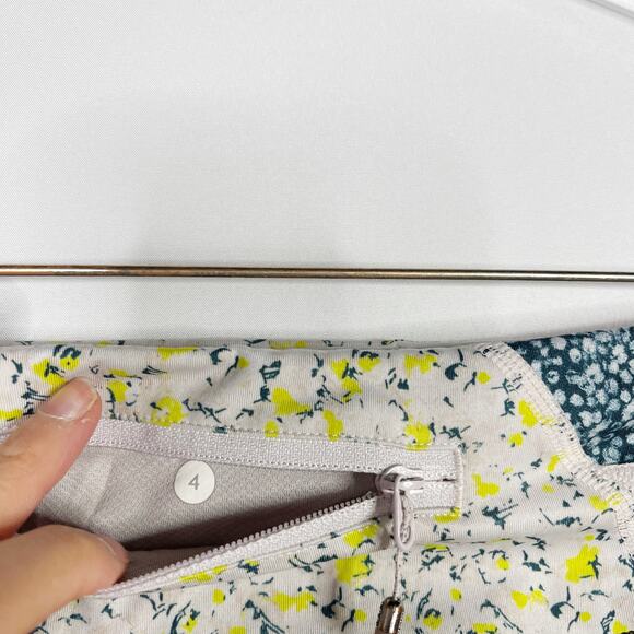 Lululemon Womens Size 4 Run Inspire Crop II Leggings Black Floral Colorblock - Picture 8 of 11